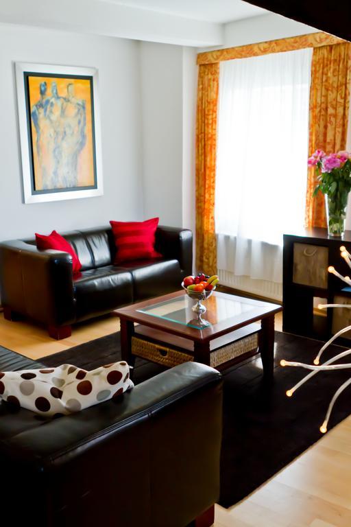 Hotel Zum Goldenen Loewen Baden-Baden Habitación foto